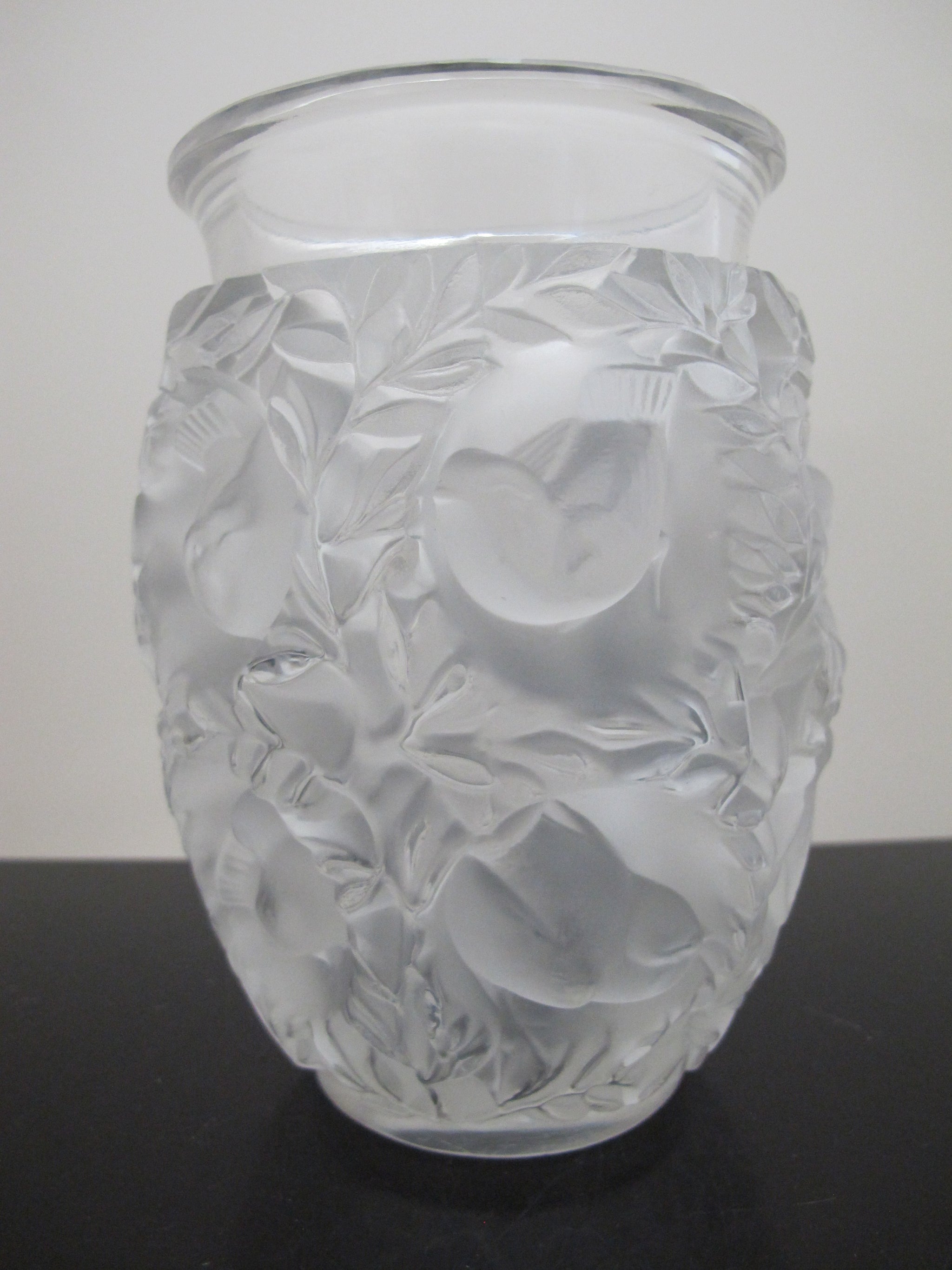 LALIQUE France Frosted Crystal BAGATELLE Sparrow Bird Art Glass